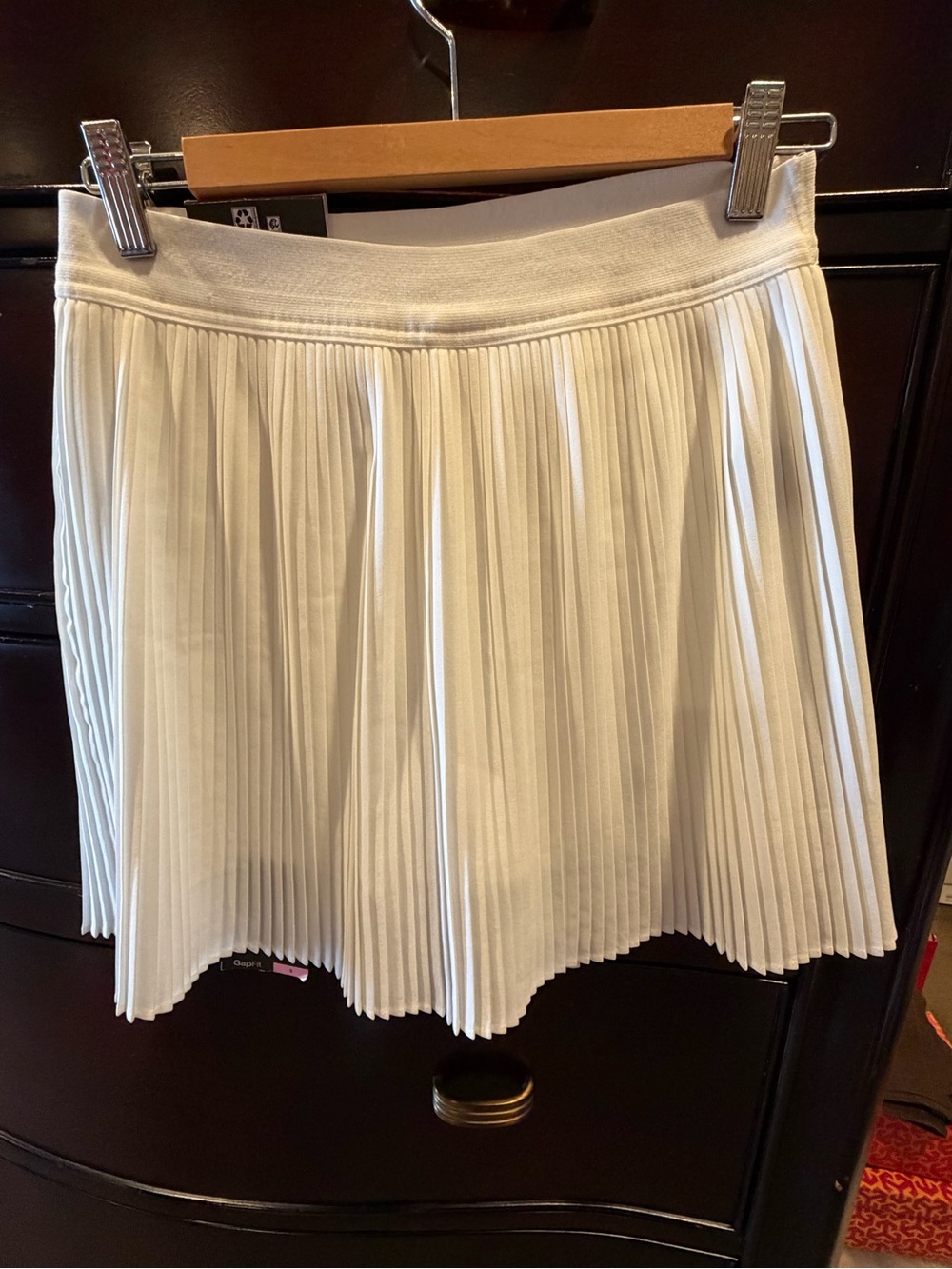 GAP White Pleated A-Line Skirt